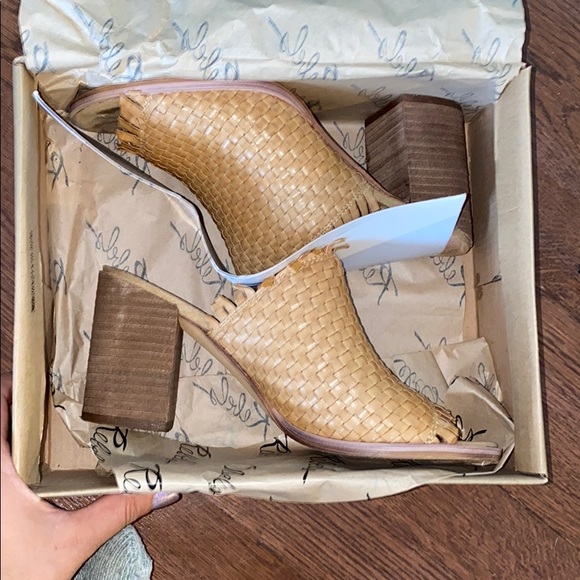 rebels Shoes - Tenley Beige Woven Mules